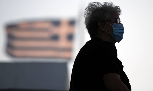 Κορονοϊός: Όλα κρέμονται σε μια κλωστή! Ποια μέτρα αποφασίζει η κυβέρνηση- Τι θα γίνει με τα σχολεία