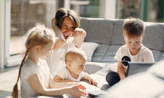 Διορθώσετε τον τόνο της φωνής σας για να σας ακούει το παιδί σας