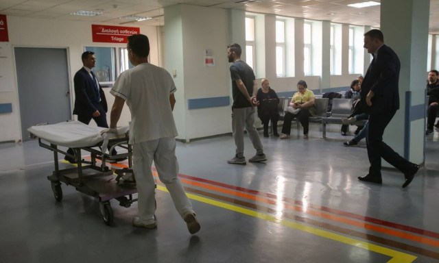 Ρόδος: Τουρίστας έχασε τη γυναίκα του - Τη βρήκε στο νοσοκομείο θετική στον κορονοιό