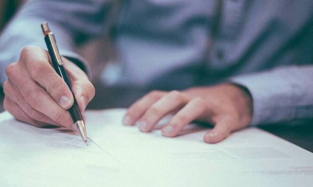 Κορονοϊός: Με τεστ και τηλεργασία η επιστροφή στη δουλειά - Τα δικαιώματα των εργαζομένων 