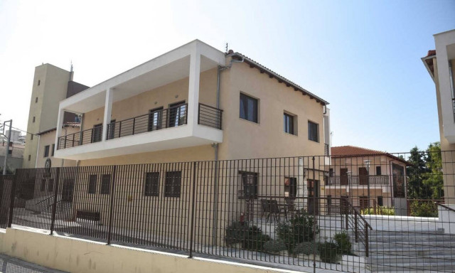 Κορονοϊός: Συναγερμός στη Θεσσαλονίκη μετά τα 22 κρούσματα σε γηροκομείο - Τι λέει ο υπεύθυνος (vid)