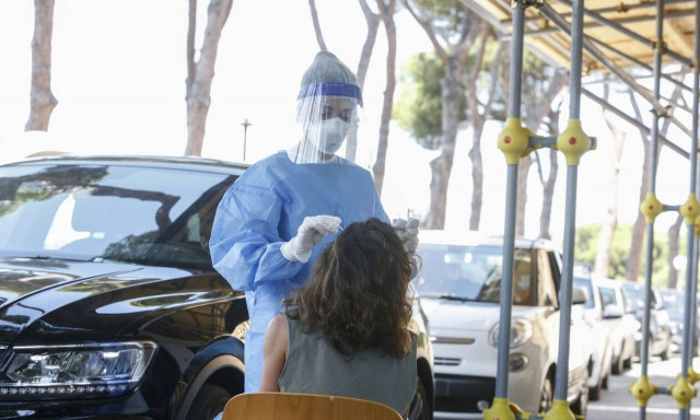 Κορονοϊός: 217 νέα κρούσματα σήμερα (19/08) στην Ελλάδα – 3 νεκροί