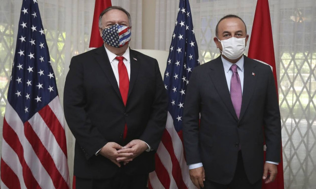 Πομπέο σε Τσαβούσογλου: Όχι σε πόλεμο μεταξύ δύο συμμάχων του ΝΑΤΟ