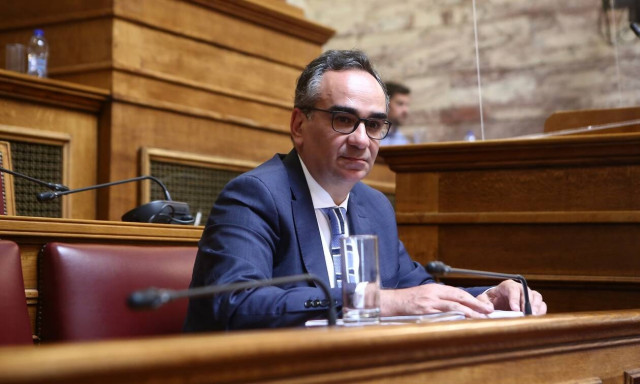 Deputy Health Min. Kontozamanis on potential coronavirus vaccination: Priority to vulnerable groups 