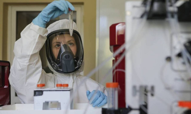 Κορονοϊός - Επιβεβαίωση Κικίλια για τα εμβόλια: Η AstraZeneca ανακοίνωσε 400 εκατ. δόσεις