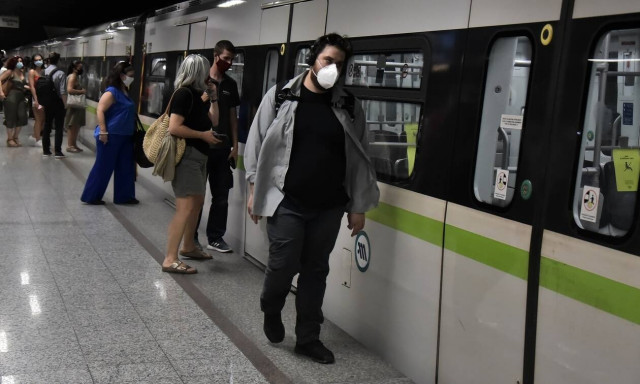 Πέτσας: Τεστ σε όλους τους εργαζομένους στα ΜΜΜ - Καλύτερη η εικόνα της Ελλάδας από άλλες χώρες