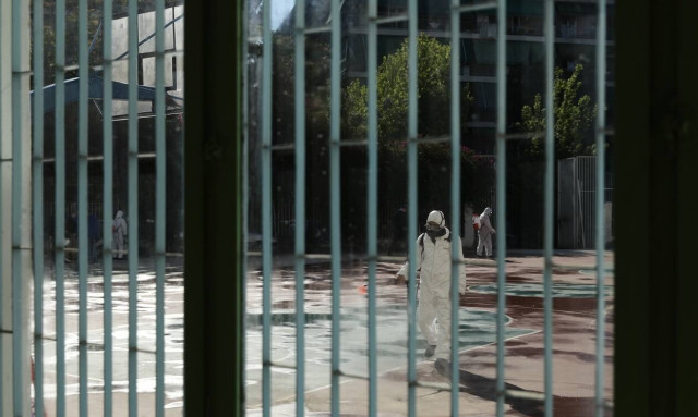 Κορονοϊός: Ανησυχία για το όργιο παραπληροφόρησης και το κίνημα κατά της μάσκας