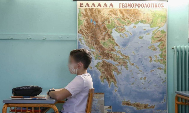 Theodorikakos: Free face masks to all the pupils 