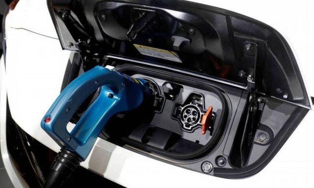 Ηλεκτροκίνηση: Από 24/08 οι αιτήσεις - Ποιοι θα πάρουν επιδότηση έως και 10.500 ευρώ