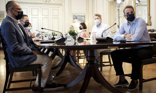 Κορονοϊός - Μητσοτάκης: Θα διαθέσουμε το εμβόλιο δωρεάν σε όλους τους Έλληνες πολίτες