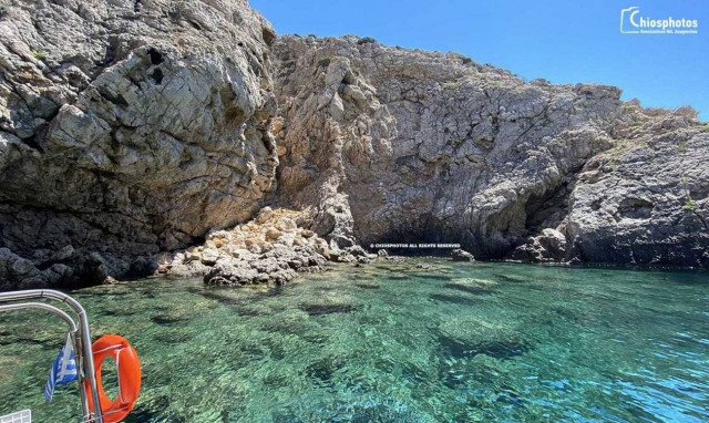 Χίος: Εντυπωσιακές εικόνες από το Κλεφτολίμανο (vid)