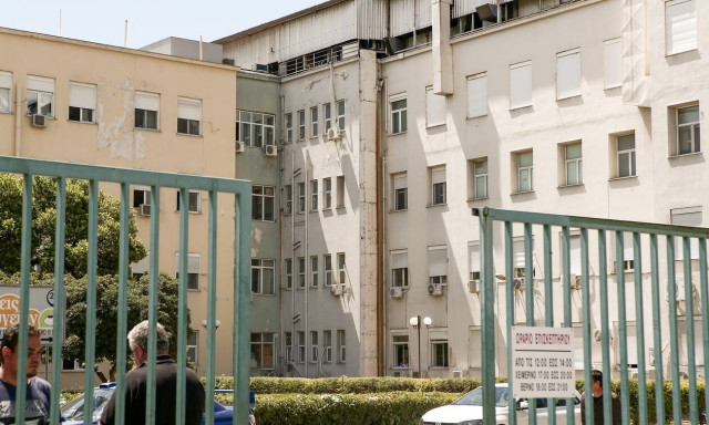  Κορονοϊός: Στα 241 τα θύματα - Υπέκυψε 71χρονη στο ΓΝ Νίκαιας