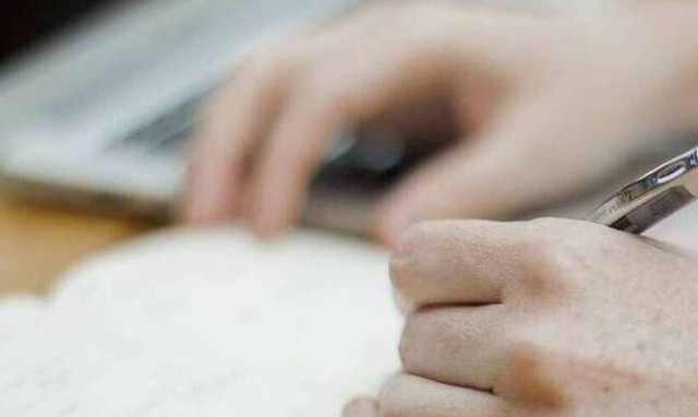 Κορονοϊός: Τι ισχύει για τις ευπαθείς ομάδες εργαζομένων -  Τηλεργασία με ένα sms