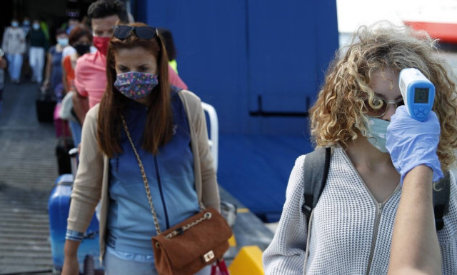 Κορονοϊός: «Μολυσμένη» πόλη η Αθήνα - Τα 141 από τα 284 κρούσματα είναι στην πρωτεύουσα