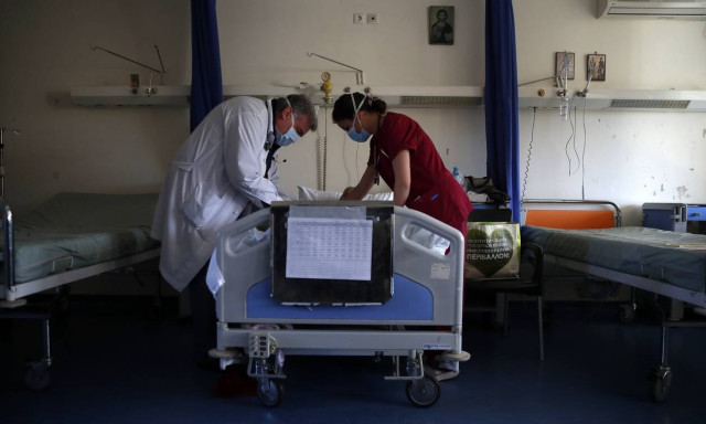 Κορονοϊός - Βατόπουλος: Η ραγδαία αύξηση θα μας υποχρεώσει να πάρουμε σοβαρότερα μέτρα