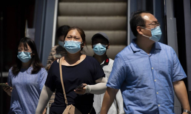 Κορονοϊός: Συναγερμός από τους ειδικούς! Κινέζος μετά από 4,5 μήνες βρέθηκε πάλι θετικός