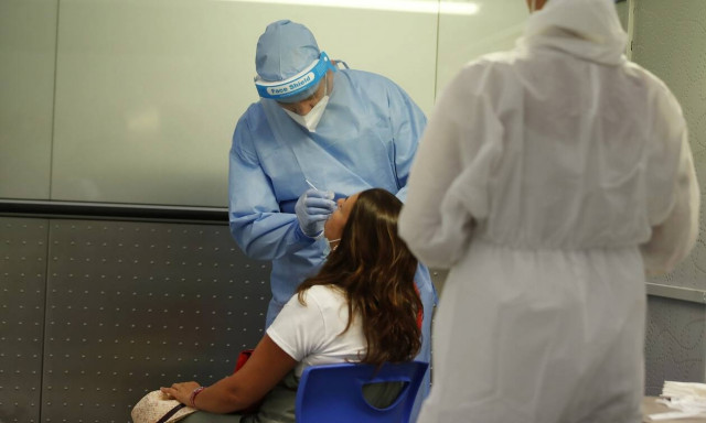 Κορονοϊός - Λαζανάς: Αναπόφευκτα τα τοπικά lockdown αν αυξηθούν τα κρούσματα