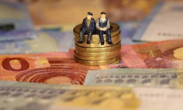 Συντάξεις: Ποιοι πληρώνονται σήμερα - Αναλυτικά οι ημερομηνίες