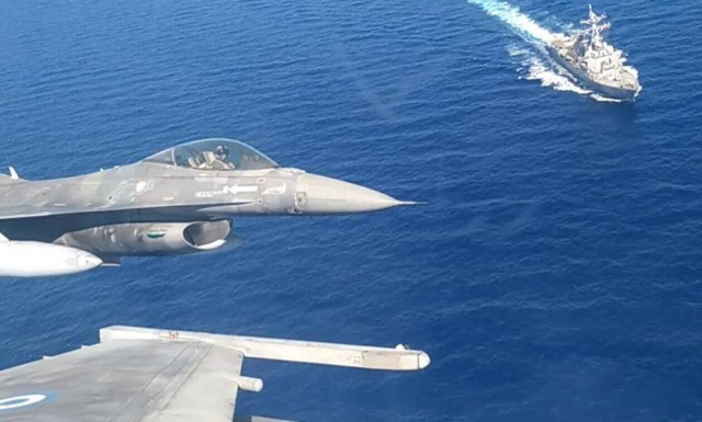 Joint Greek-US aeronautical exercise held in the sea area south of Crete 