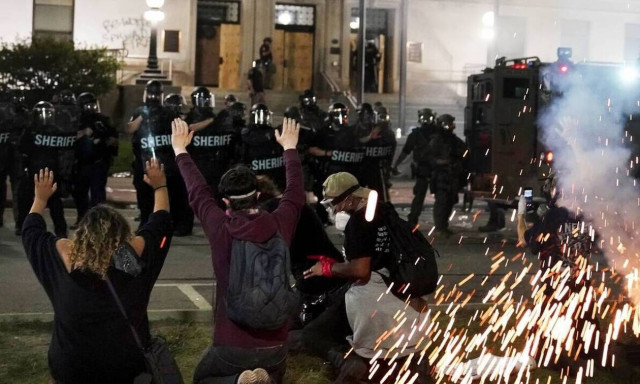 ΗΠΑ: Ξεχειλίζει η οργή μετά το νέο περιστατικό αστυνομικής βίας στο Ουισκόνσιν