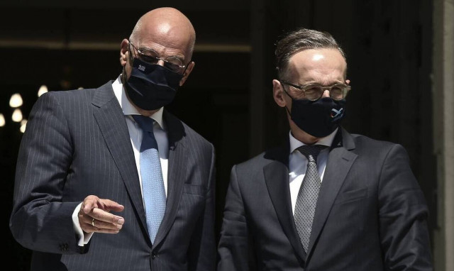 Τουρκική προκλητικότητα: Δείτε LIVE τις κοινές δηλώσεις Δένδια – Μάας 