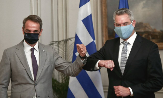 Συνάντηση Μητσοτάκη με τον υπ. Εσωτερικών της Αυστρίας-Μεταναστευτικό και Αν. Μεσόγειος στην ατζέντα