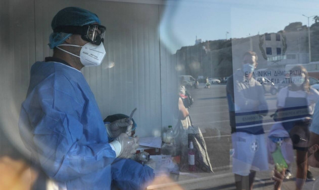 Κορονοϊός: Τραγική κατάσταση στην Αττική με πάνω από 100 κρούσματα- Ποιες είναι οι μολυσμένες πόλεις