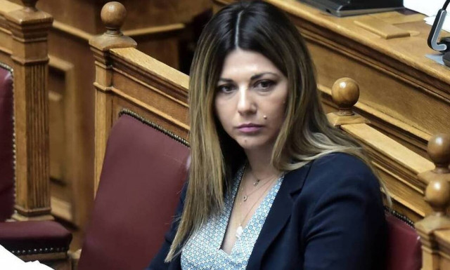 Κορονοϊός - Ζαχαράκη: Μάσκες θα φοράνε όλοι οι μαθητές χωρίς εξαιρέσεις