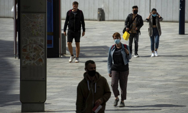 Κορονοϊός - Βρετανία: Ο υψηλότερος αριθμός κρουσμάτων σε ένα 24ωρο μετά τις 12 Ιουνίου 