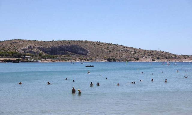 Καιρός: Ηλιόλουστη η Πέμπτη - Σε άνοδο η θερμοκρασία