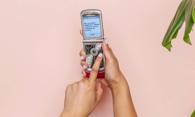 7 κινήσεις που δεν πρέπει να κάνεις όταν δεν απαντάει στα μηνύματά σου