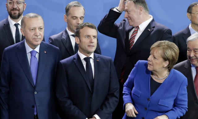 Σκληρή δήλωση από Μακρόν: Βάζει «κόκκινες γραμμές» στην Τουρκία