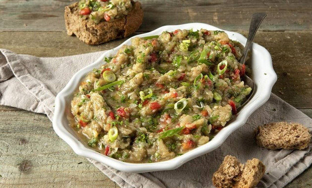 Μελιτζανοσαλάτα από τον Άκη Πετρετζίκη!