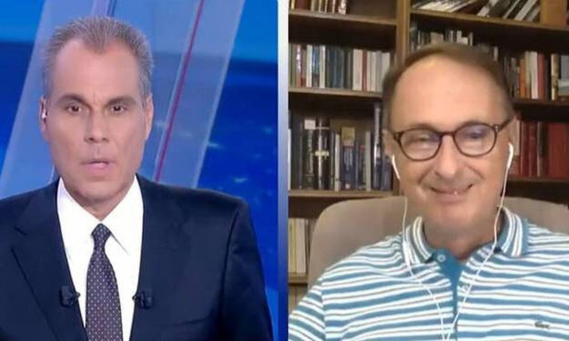 «Κλάμα» στον ΣΚΑΪ - Το απρόοπτο στο Δελτίο Ειδήσεων με την γάτα του Σύψα