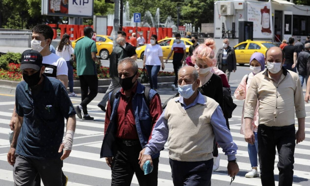 Κορονοϊός στην Τουρκία: Τα 1.549 νέα κρούσματα φέρνουν καινούργια μέτρα