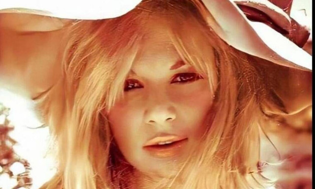 Βουγιουκλάκη: Η σπάνια φωτό μέσα από την κρεβατοκάμαρά της! (photos)