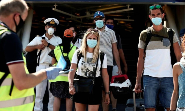 Κορονοϊός: Πάνω από 10.000 κρούσματα στην Ελλάδα – Πού εντοπίζονται τα 157 το τελευταίο 24ωρο