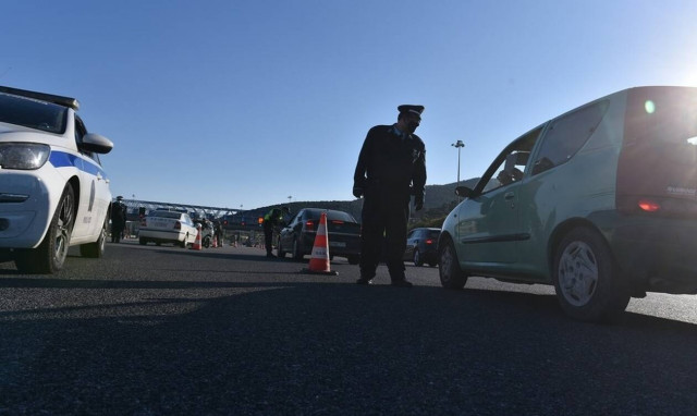 ΤΩΡΑ: Επιστρέφουν και οι τελευταίοι αδειούχοι - Δείτε τι γίνεται σε λιμάνια και Εθνικές Οδούς