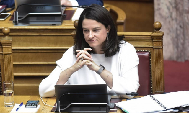 Κεραμέως: Την Δευτέρα οι αποφάσεις για την έναρξη των σχολείων