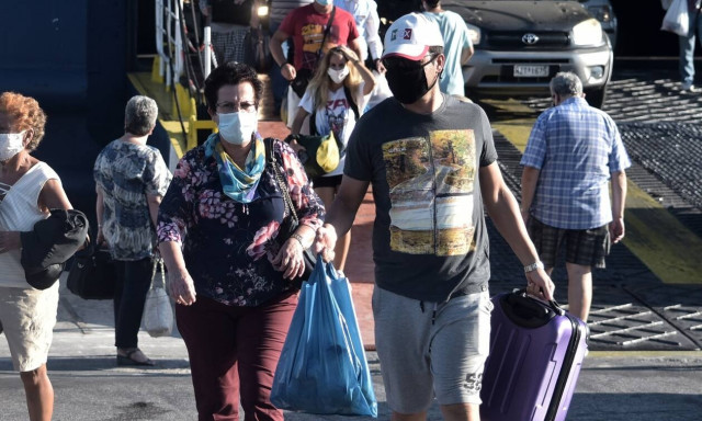 Κορονοϊός: Η πιο κρίσιμη εβδομάδα για την εξέλιξη της πανδημίας – Σχεδόν 10.000 άτομα σε καραντίνα