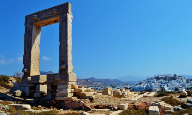 Αγρότες για μια μέρα έγιναν γνωστοί ηθοποιοί και σεφ στη Νάξο	