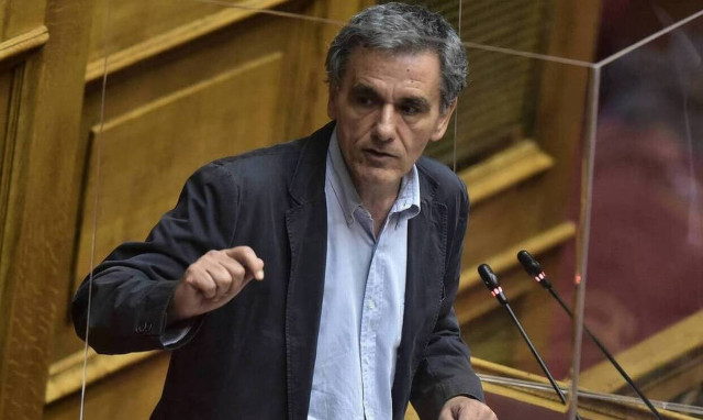 Τσακαλώτος: Η κυβέρνηση θα σταματήσει να δίνει χρήματα στους ηλικιωμένους