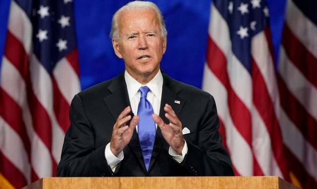 ΗΠΑ: Ο Μπάιντεν «προκαλεί» τον πρόεδρο Ντόναλντ Τραμπ «να καταδικάσει τη βία»