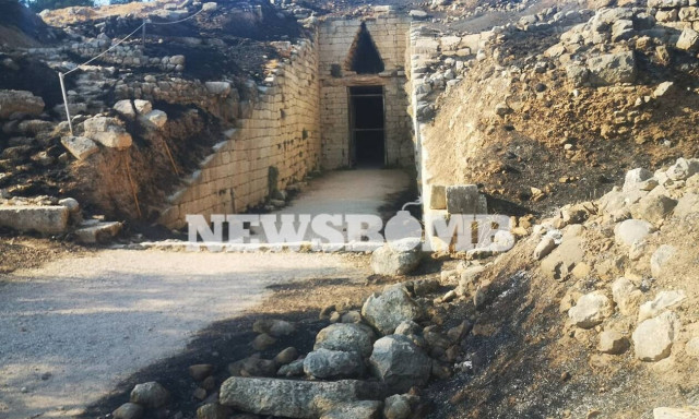 Στάχτη και αποκαΐδια από τη φωτιά στις Μυκήνες - Δείτε πώς είναι ο αρχαιολογικός χώρος