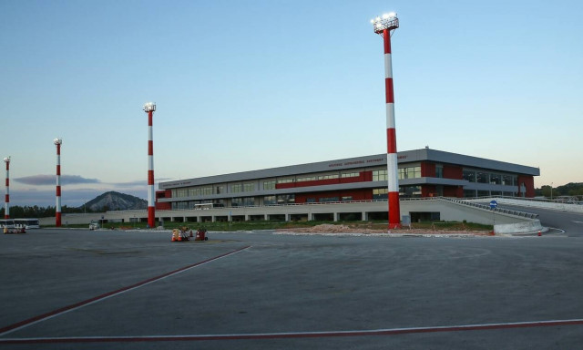 Κορονοϊός: Πτήση - υγειονομική «βόμβα» από Ζάκυνθο - 7 κρούσματα