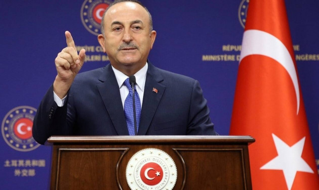 Καμία συνοχή από Τσαβούσογλου: Συνεχίζει τις προκλήσεις, αλλά θέλει και διάλογο