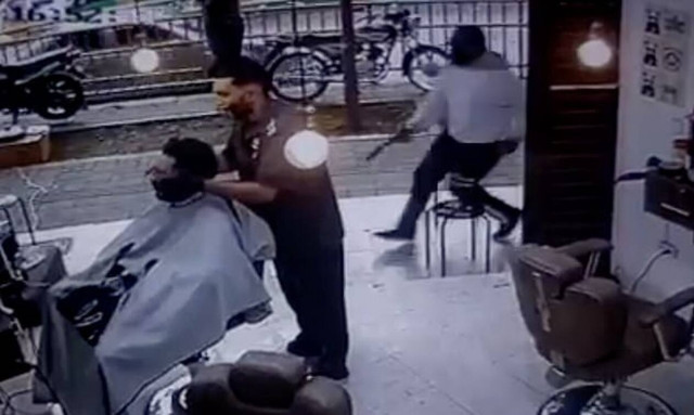 Κολομβία - Βίντεο-σοκ: Εν ψυχρώ δολοφονία μέσα σε κουρείο