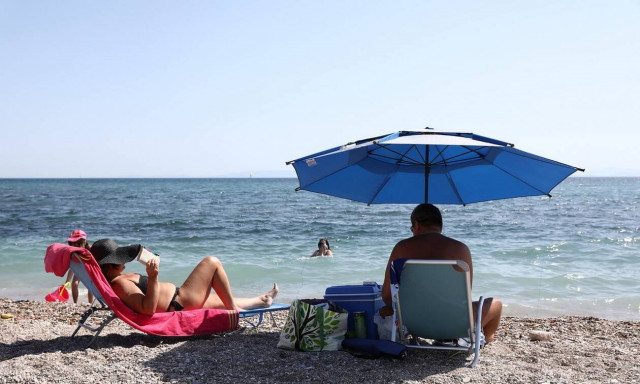 Καιρός: Με ηλιοφάνεια και ζέστη η Τετάρτη - Πού θα σημειωθούν οι υψηλότερες θερμοκρασίες