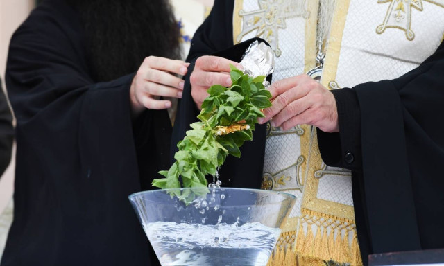 Άνοιγμα Σχολείων: Γιατί η Εκκλησία ζητά να γίνει ο αγιασμός στις 15 Σεπτεμβρίου