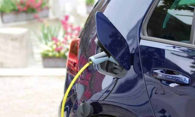 «Κινούμαι Ηλεκτρικά»: Μέσα στην εβδομάδα ξεκινά η διαδικασία έγκρισης των αιτήσεων